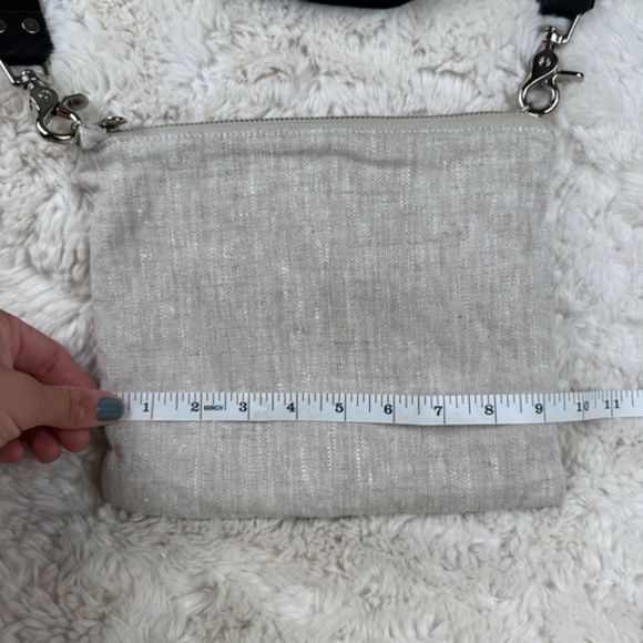 Independent Reign Crossbody Bag in Natural Linen and Black Leather Women's Purse - Picture 6 of 7